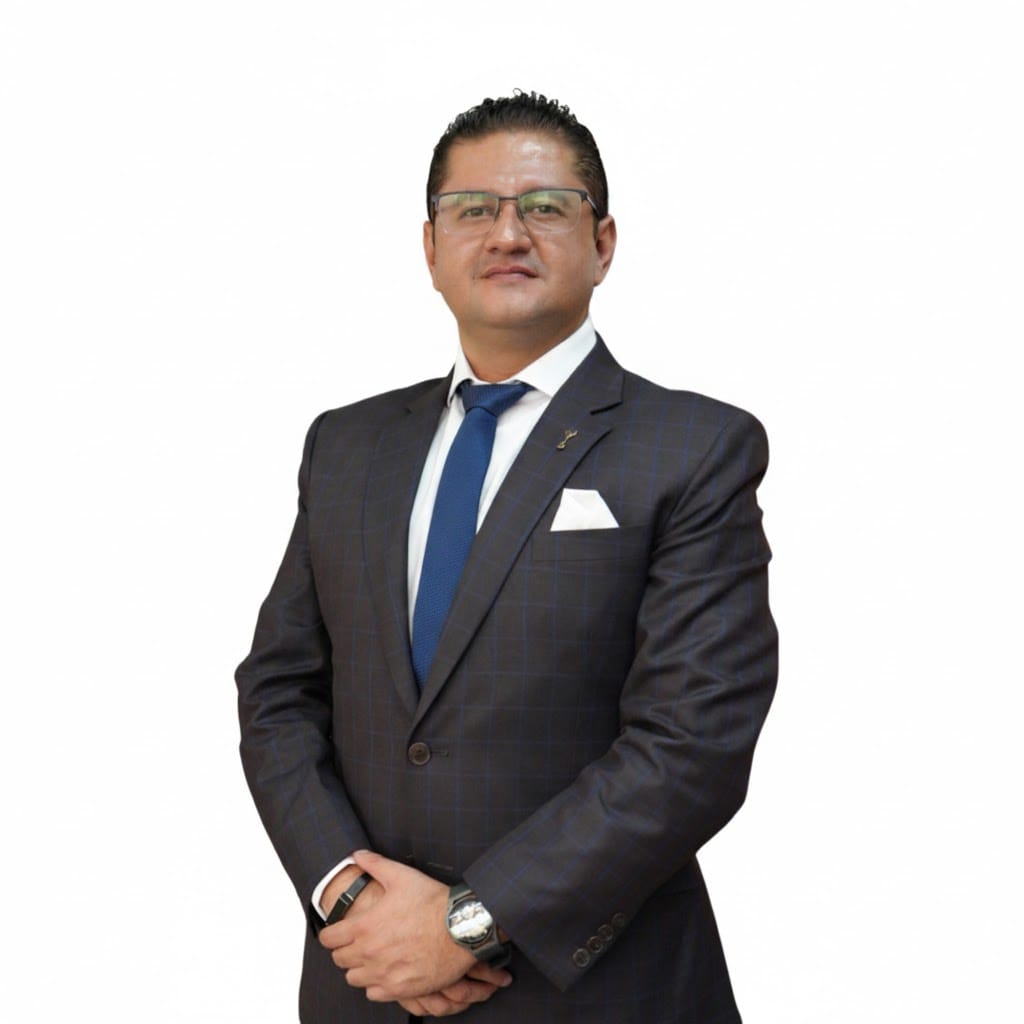 Dr. Milton Altamirano Pazmiño